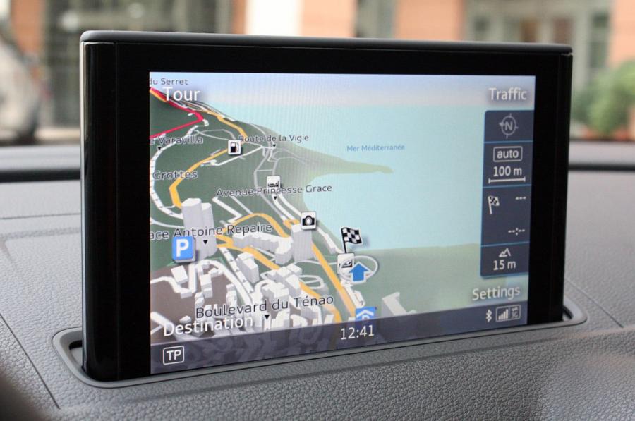 Детали интерьера Audi S3 Sedan (8V) 2013 года  (WW) (фото 72 из 95)